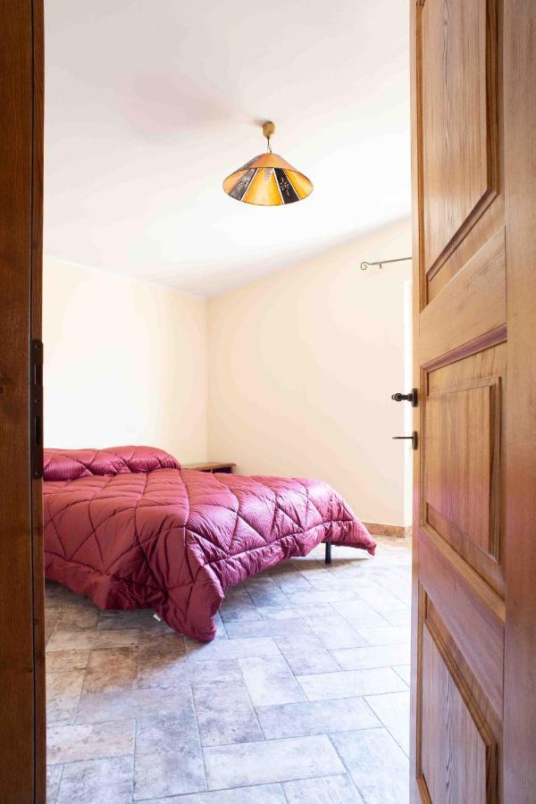 Casa Pilighitta Lägenhet Dorgali Exteriör bild