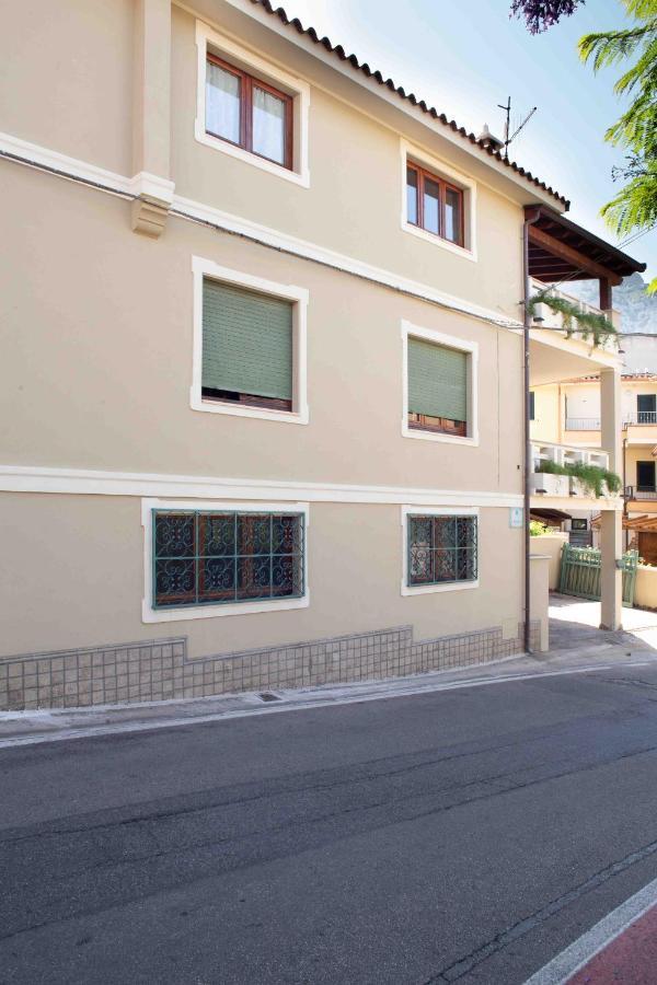 Casa Pilighitta Lägenhet Dorgali Exteriör bild